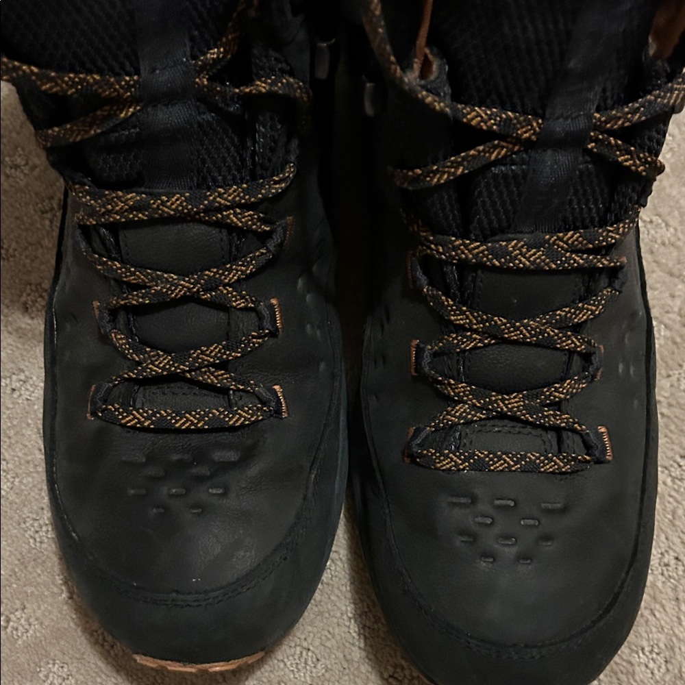 L.L. Bean Hiking Boots - Picture 4 of 9